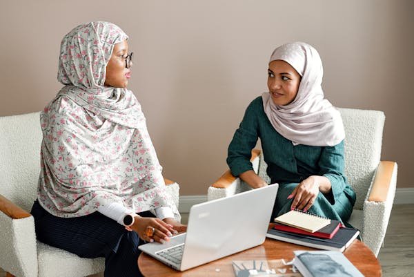 Unlock your speaking skills: master arabic with takallam